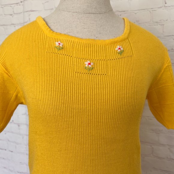 70's Bright Yellow Sweater - Embroidered Flowers - Pullover - Womens - Size Lar - Picture 3 of 11